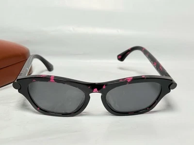 BURBERRY B4430-U 塑料猫眼太阳镜黑色深紫色 — 第 1/4 张图片