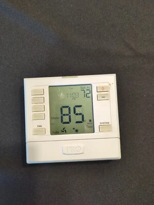 Pro1 755 Digital Programmable Thermostat - Image 1 of 3