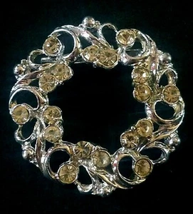 Vintage Silver Tone Metal Wreath with Rhinestones Brooch Pin Costume Jewelry - Picture 1 of 2
