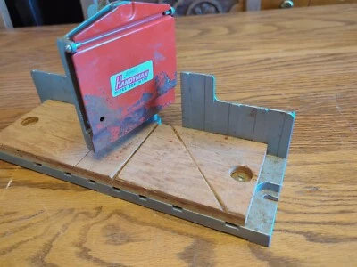 STANLEY HANDYMAN MITRE MITER BOX H114 HAND SAW CAST ALUMINUM VTG METAL TOOL - Image 1 of 4