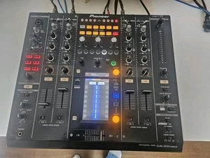 Pioneer DJM 2000 Nexus DJ Mixer - Bild 1 von 4