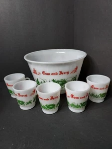 Vintage 50s Hazel Atlas Milk Glass Tom & Jerry Christmas Carriage Bowl W/5 Mugs - Picture 1 of 23