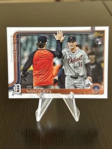 2025 Topps Golden Mirror Image Variations #483 Ty Madden SP - Picture 1 of 4