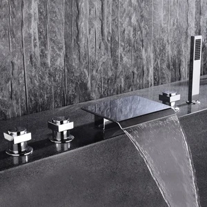 Grifo de bañera romano cascada cromada Moda con ducha de mano - montaje en cubierta - Imagen 1 de 8