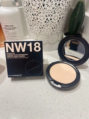 MAC Studio Fix Powder Plus Foundation - NW18, 0.52oz NIB - Image 1 of 4