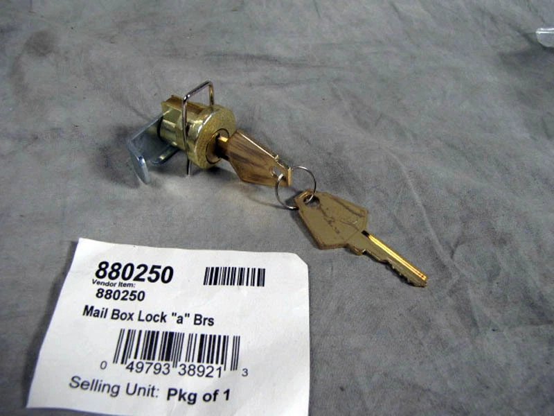 Cerradura de buzón con llave tipo A cara de latón 880250 NUEVO Foto 1 de 1