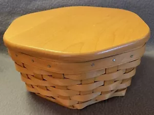Longaberger 2001 Hexagonal 8" Generations Basket Wood Lid Plastic Protector Set - Bild 1 von 24