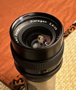 Contax Carl Zeiss Distagon T* 28mm f/2.8 MMJ MF Lens CY Mount JAPAN - Picture 1 of 4