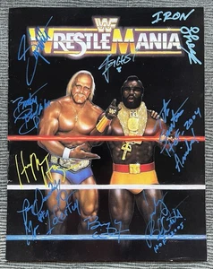 Póster firmado por Hulk Hogan 11x14 WWF WRESTLEMANIA 1 9 autos IRON SHEIK Bob Orton - Imagen 1 de 12
