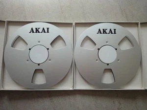2 bobine in alluminio AKAI 35-180 NAB 26,5 cm per AKAI GX 620/625/630/635/636/646/747 - Foto 1 di 8