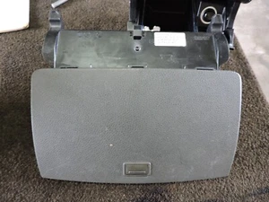 Radio Mercedes C300 2008-11 Pantalla Media Pantalla Gris 20468012318 - Imagen 1 de 3