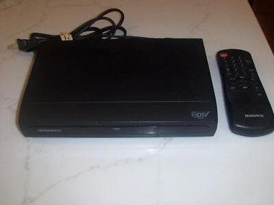 Magnavox DTV Digital To Analog TV Converter TB100MW9 With Remote - Image 1 of 2