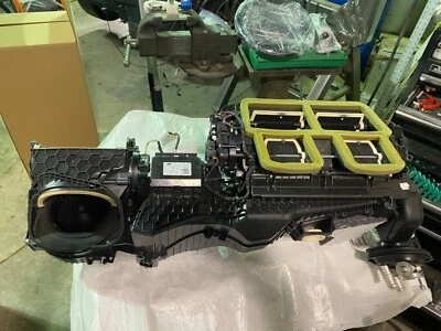 BMW M3 M4 F80 F82 2015-2020  AC/Heater Box Evaporator Core Assembly - Imagem 1 de 4