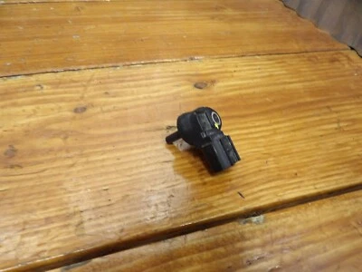 Sensor de presión de aire 13-17 Kawasaki Ninja 300 21176-0111 Foto 1 de 2