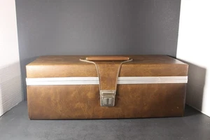 Vintage 8 Track Tape Carrying Case Brown Vinyl Covered Holds 24 8 Tracks - Picture 1 of 19