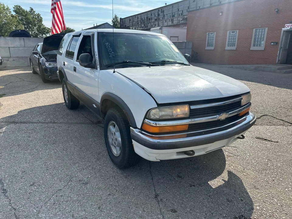 96-99 BLAZER S10/JIMMY S15 VIN W Engine 4.3L Motor OEM TESTED - Image 1 of 4