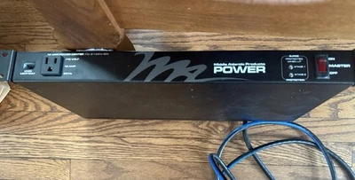 Middle Atlantic PD-915RV-RN Power Rackmount 15Amp, 9-Outlet - Image 1 of 3