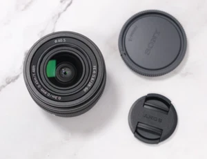 Sony FE 28-60mm f/4-5.6 Lens for Sony Full-frame E-mount Camera - Picture 1 of 8