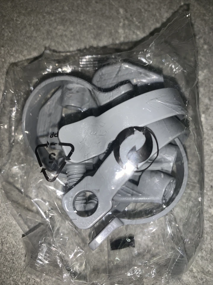 Bestway Pool P6124ASS16 1 1/4” plastic filter, pump hose connector clamps 4 pack - Image 1 of 1