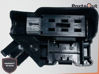 2011-2017 AUDI A8 FRONT LEFT SIDE UNDER SEAT FOOTWELL INTERIOR LIGHT LAMP OEM - Image 1 of 2