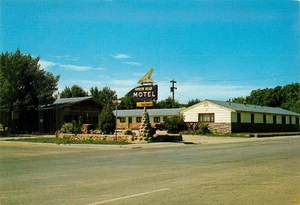 Vintage Arrowhead Motel Gillette Wyoming Photochrome Postcard - Picture 1 of 2
