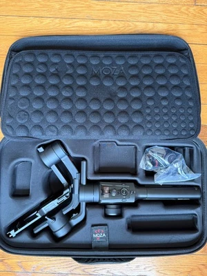 MOZA Air 2 Gimbal Camera Stabilizer-For Parts - Image 1 of 4