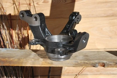 Pivot de roue Essieu avant droit ZZP-TY-014 NTY pour TOYOTA RAV 4 II - Photo 1/4