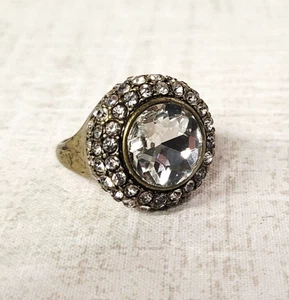 Chloe + Isabel Fashion Jewelry Ring Brass With Large Gem & Small Gems *READ* - Picture 1 of 3