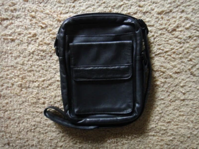BOLSA DE VIAGEM VERTICAL SCULLY - Couro preto - Imagem 1 de 4