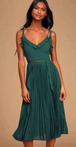 Vestido midi plisado con correa atada verde esmeralda Lulu's Never a Dull Moment XXS NUEVO CON ETIQUETAS - Imagen 1 de 11