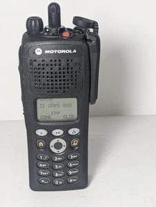 Motorola PRC-153 XTS2500 Model 3 UHF (380-470 MHz) P25 Digital AES-256 FPP - Zdjęcie 1 z 12