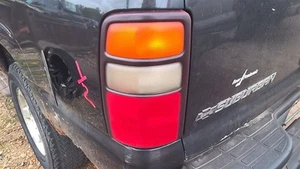 BACKUP LAMP LENS LIGHT OEM Driver Left Tail Light Fits 04-06 SUBURBAN 1500 18004 - Picture 1 of 12