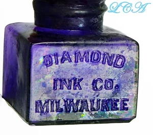 Antike DIAMANT TINTE Brunnen in TIEFLILA Farbe VOLL GEPRÄGT datiert 1903 - Bild 1 von 3
