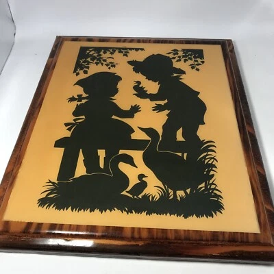 Силуэт детей с утками искусство на лакированном дереве настенный подвес 11 3/4 X 9 1/2 - Изображение 1 из 4