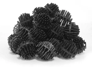 500 Stück JUMBO 1,5 Zoll BioBalls - Teichfiltermedien - Koi Biofilter - Biokugeln - Wasser - Bild 1 von 4