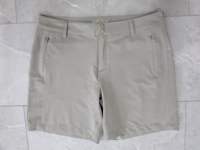Cabelas Guidewear Womens Shorts Size 12 Beige Lightweight Hiking Zip Pockets NEW - Imagem 1 de 4