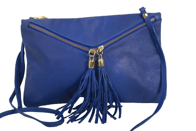 Bolso sin asas Laura Di Maggio de cuero azul con cremallera sobre flecos Foto 1 de 4