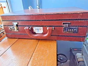 Vintage Bugatti Leather executive case circa 1950s 1960s. - Picture 1 of 5