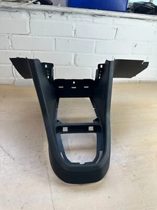 VW CADDY MAXI MK3 2015-2020 CENTRE CONSOLE GEAR SELECTOR SURROUND TRIM 2K6863475 - Picture 1 of 8