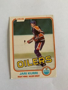 1981-82 O-Pee-Chee #107 Jari Kurri RC - Edmonton Oilers - RARE & VINTAGE (v7)