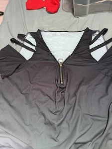Gray/black cold shoulder top, wiv extra straps on shoulders, and working zip... - Picture 1 of 9