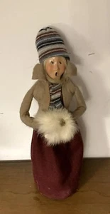 1985 ~ Byers Choice 13" Lady Caroler mit passender Mütze & Schal, Muff, Rock ~ signiert - Bild 1 von 10