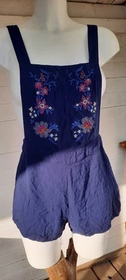kurzer Jumpsuit Overall Einteiler Gr.34 dunkelblau Blumenmuster - Bild 1 von 4
