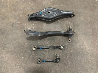 Juego de brazo de control superior trasero izquierdo Honda Odyssey Touring 2011-2013 OEM #A0,28 Foto 1 de 4