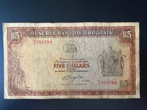 1978 Rhodesia 5 Dollar Banknote Number M/18 958784 27H - Picture 1 of 4