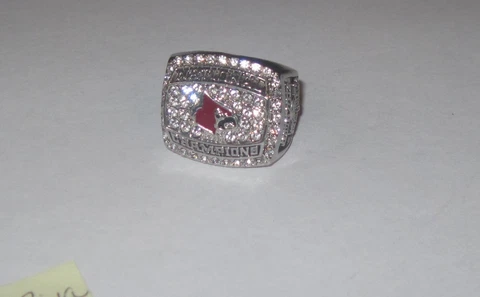 Louisville Cardinals 2013 National Champions Souvenir Ring ~ Silva ~ Size 11 Cover
