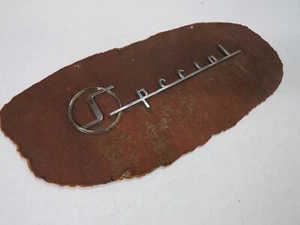 55 Buick original 1955 especial cuarto panel emblema recortado ~ arte de pared de garaje - Imagen 1 de 6