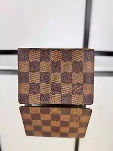 Cartera Louis Vuitton con monograma - Imagen 1 de 5