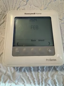 Honeywell Home TH6320U2008 T6 Pro Programmable Thermostat up to 3 Heat/2 Cool - Picture 1 of 15