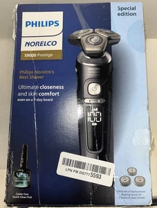 Philips Norelco Electric Shaver Series 9000 Prestige S9000 Wet & Dry SP9840/90 - Picture 1 of 10